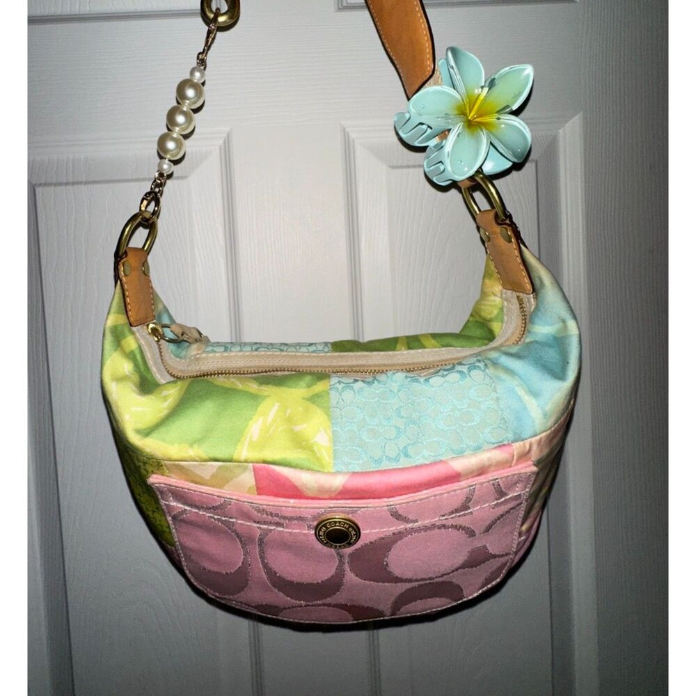Coach Vintage Y2K Hampton Pastel Patchwork Hobo Shoulder Bag 2005 374 - Picture 3 of 10